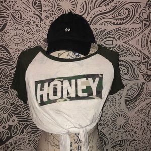Honey tshirt